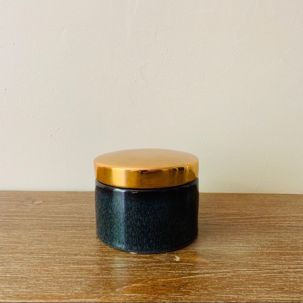 Bloomingville | Stoneware Box W/ Gold Lid